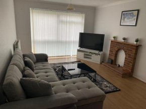 1 Bedroom Flat Apartment Bromley with Free Parking